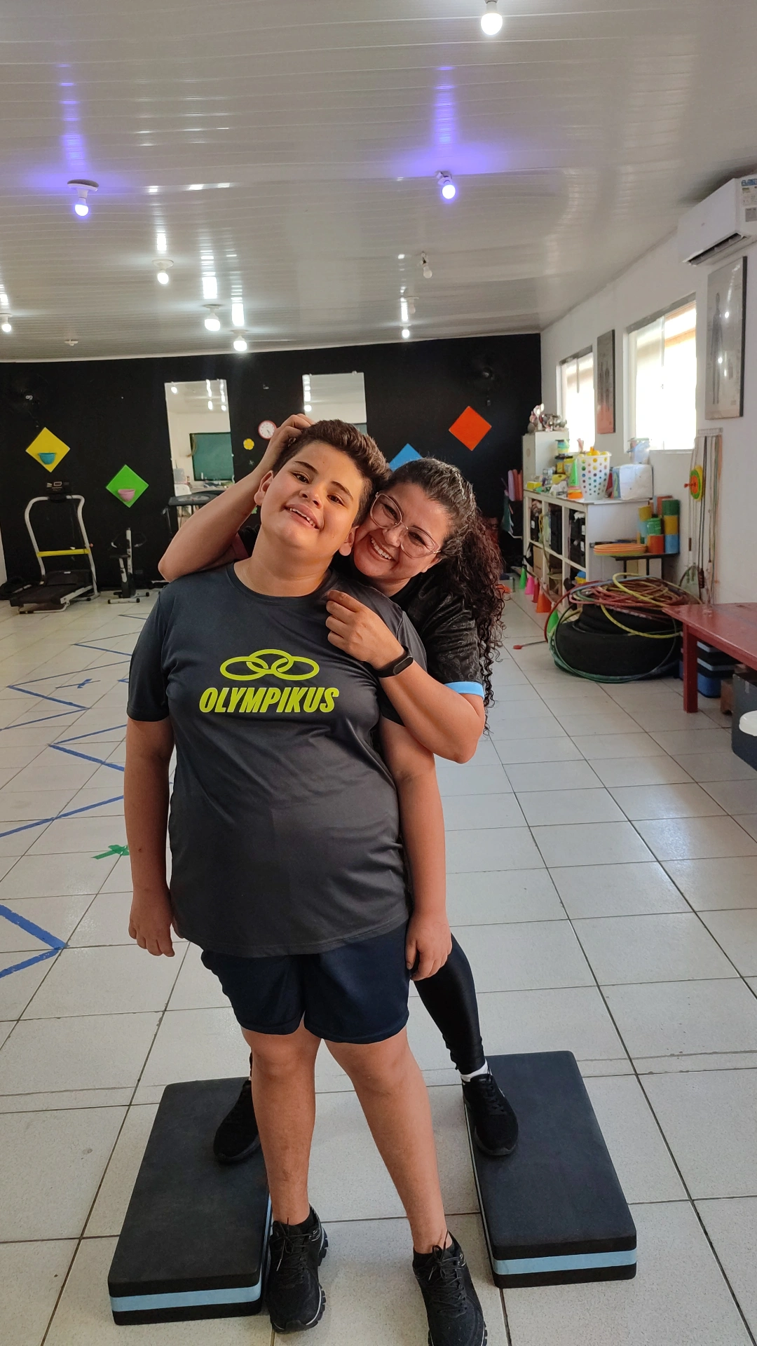 Professora Néia com o Mateus — case de sucesso